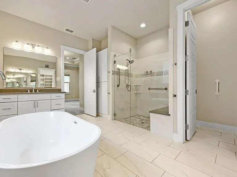 1806 Tucker St — Photo 14