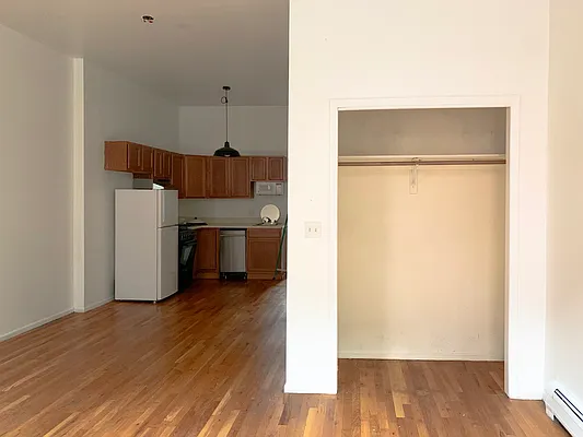 Rented by Dallien Realty Limited Liability Company | media 15