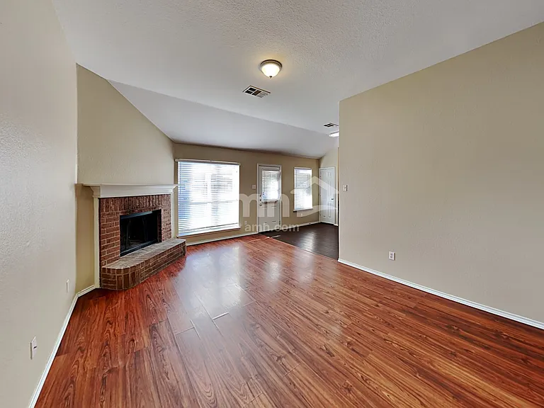 1014 Sage Brush Trl — Photo 6