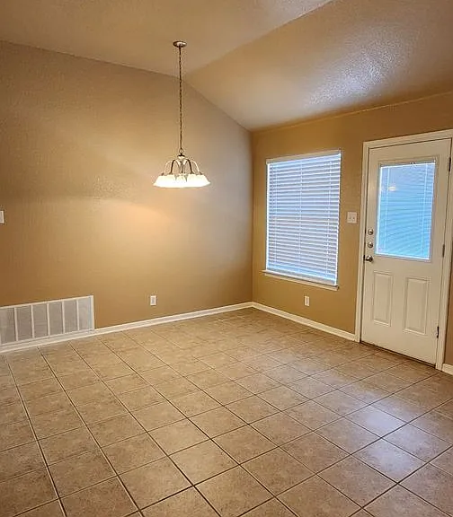 4805B Heather Ln — Photo 4