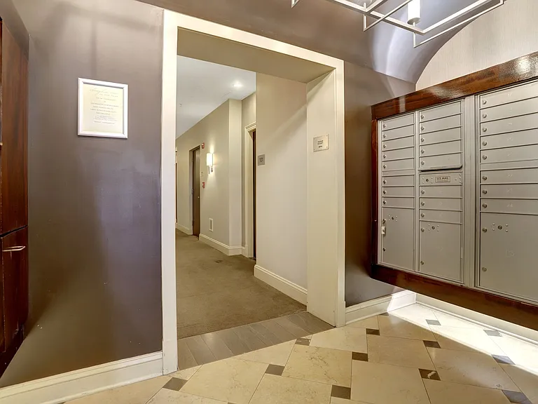 1023 N Royal St #312 — Photo 23