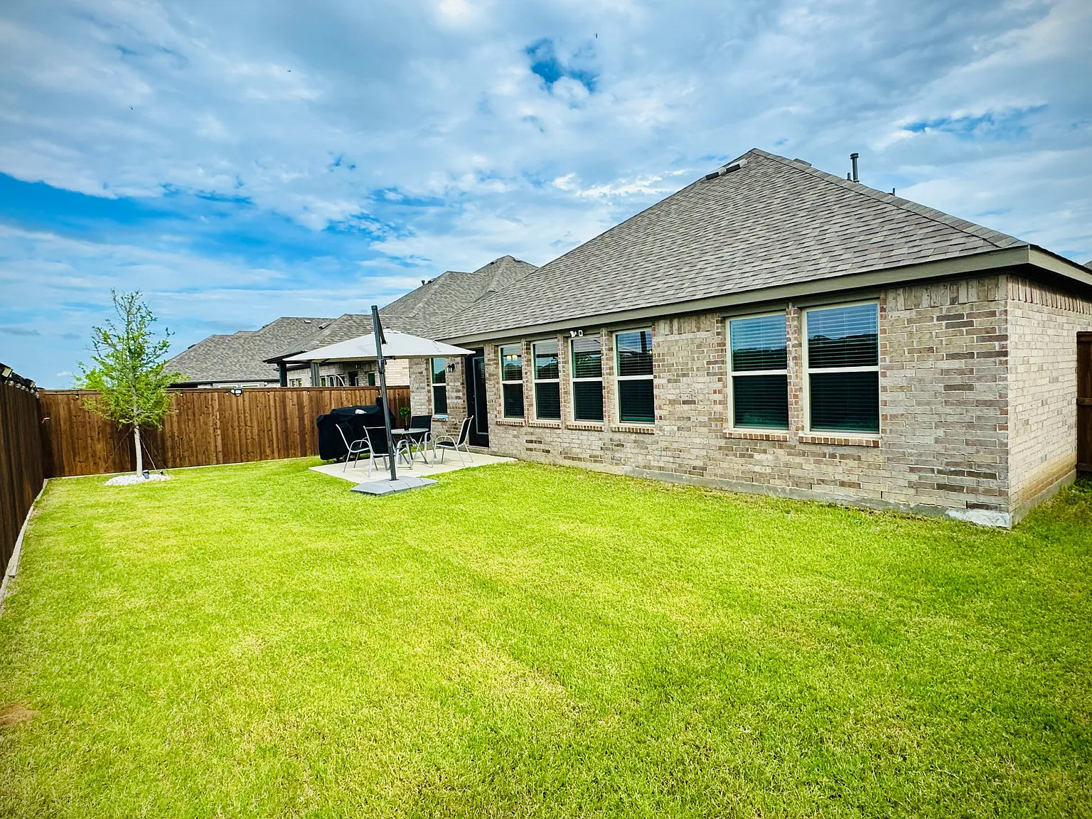 4 bed, 2119 sqft, $2,600 — Photo 3