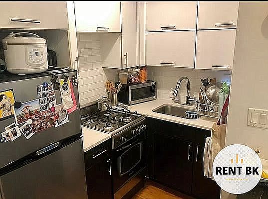 3rd image of 231 Jefferson St #2C