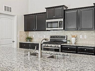 2nd image of 2137 Junipero Ave