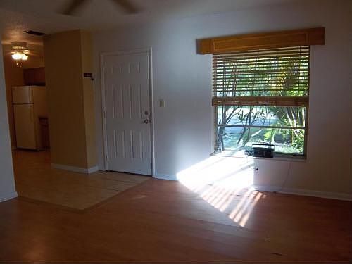 4th image of 1494 SW 32nd Ct