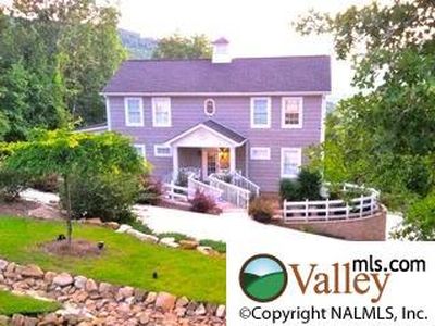2892 Green Mountain Rd SE, Huntsville, AL, 35803