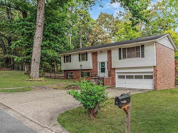 2nd image of 1001 Patton Pl