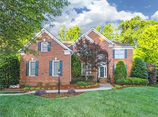 2128 Retana Dr, Charlotte, NC 28270