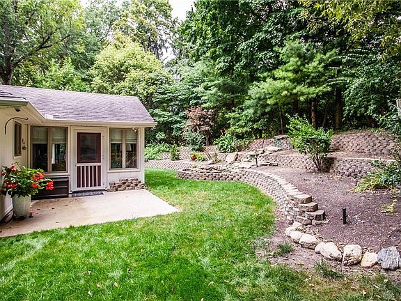 3rd image of 151 Terrace Creek Dr