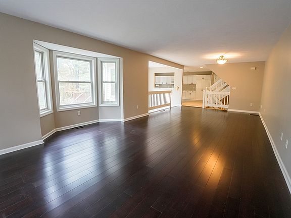 4th image of 291 Captain Eames Cir Unit 291