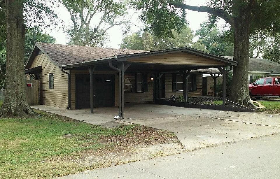 1st image of 2343 2nd St