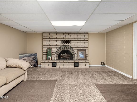 4th image of 438 W HARTFORD Road