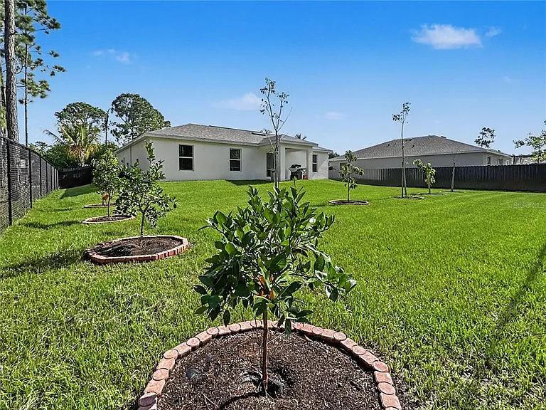 23327 Van Buren Ave — Photo 32