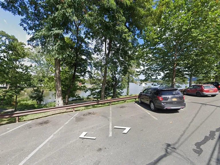 8 Jefferson St #3 — Photo 7
