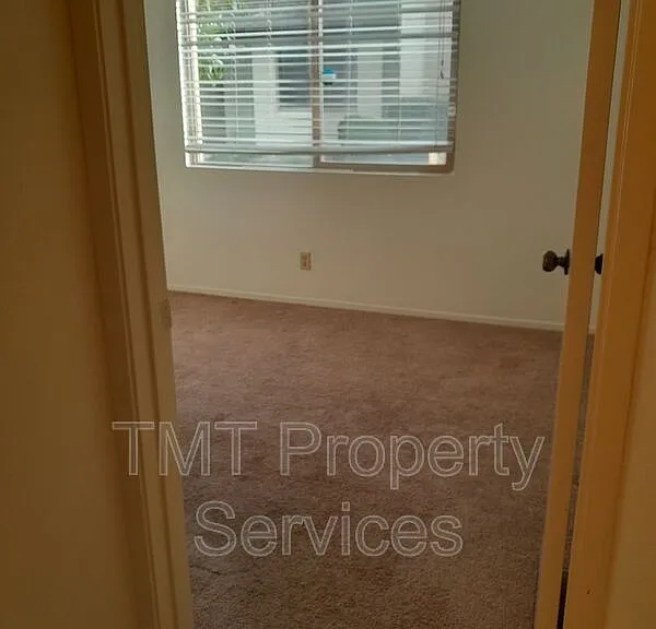 413 E Rice Ranch Rd — Photo 9