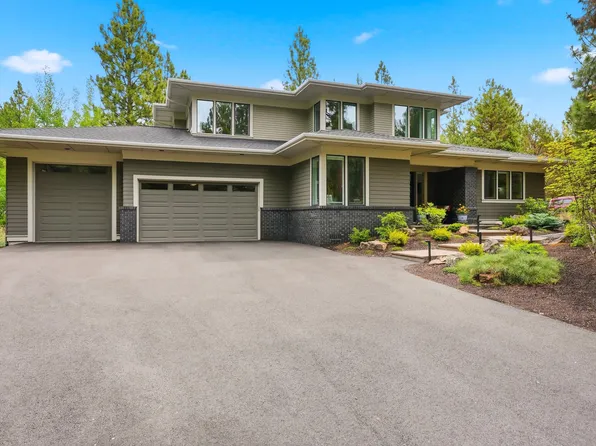 2966 NW Meldrum Ct, Bend, OR 97703