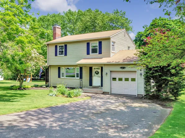 21 Emerald Drive, Vernon, CT 06066