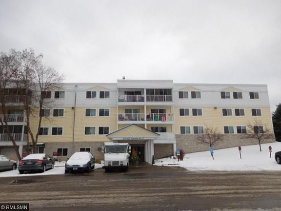 2nd image of 122 Demont Ave E APT 364