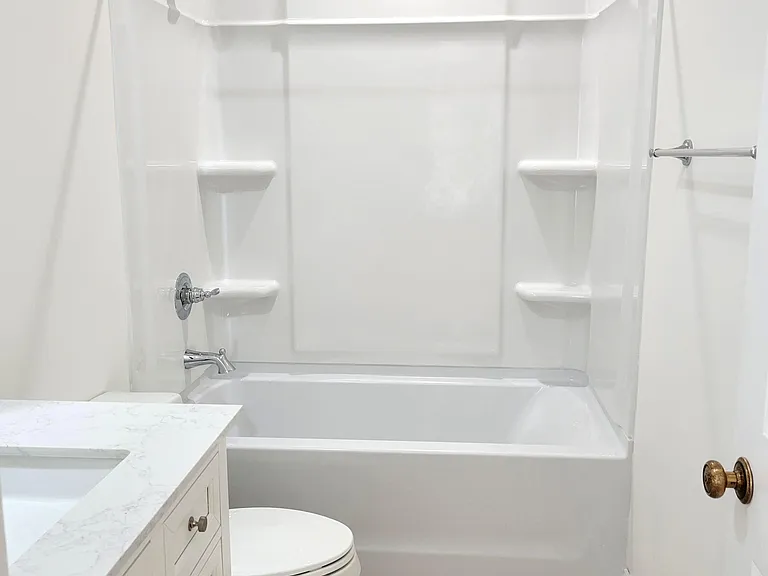 102 Wimbledon Dr — Photo 29