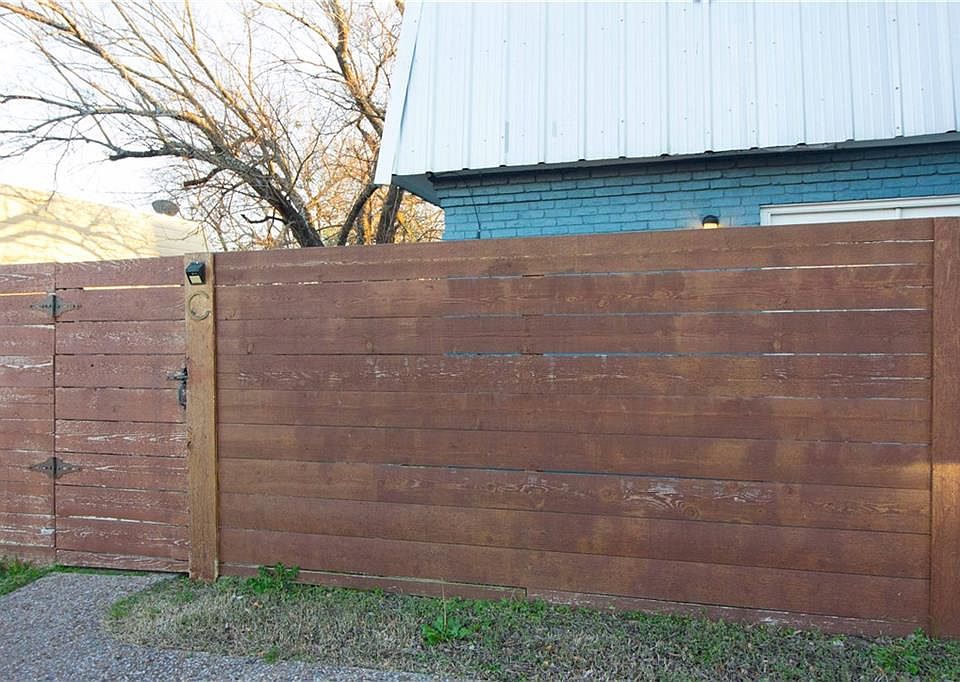 2nd image of 2217 Mission Hill Dr