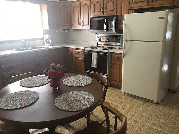 5th image of 1549 W Franklin St