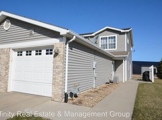 603 Pointe Ct SW, Rochester, MN 55902