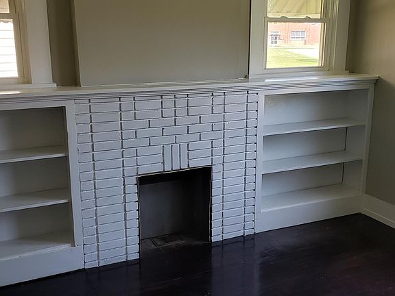 Large view of the Front LR, double built-in shelving