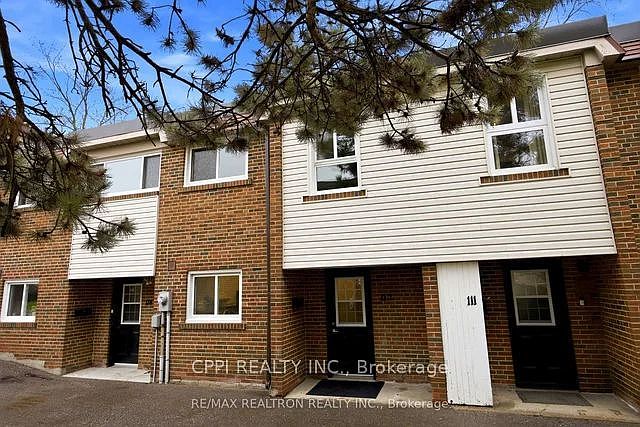 1st image of 69 Godstone Rd #110
