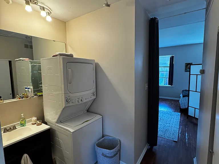1820R S 8th St — Photo 11