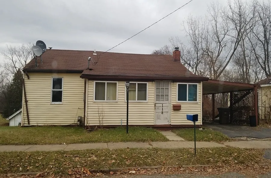 118 Omar St photo 1