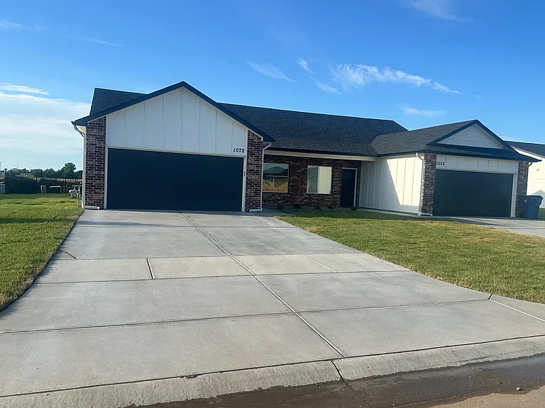 1072 Long Path — Photo 1