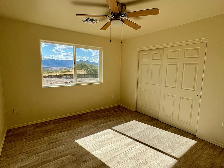 1563 Ovalo Ct — Photo 11