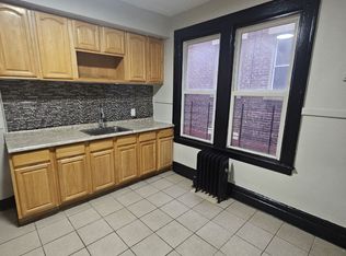 81 Montgomery Ave #2, Newark, NJ 07108