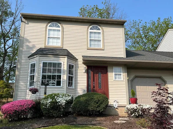 22 Sabrina St, Wernersville, PA 19565