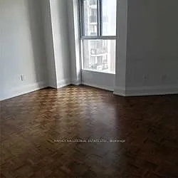 55 Charles St W #404 — Photo 8