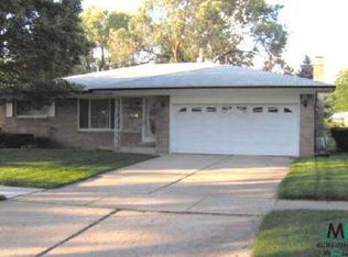 2631 E Dundee Dr, Warren, MI