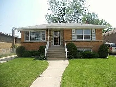 7923 Major Ave photo 1
