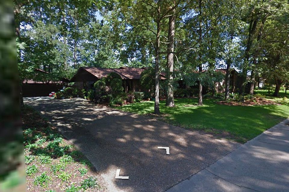 1st image of 104 Lindell St
