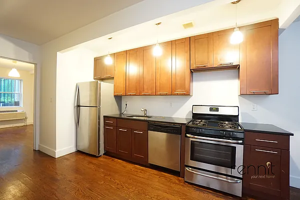 Rented by Rennit Inc. | media 32