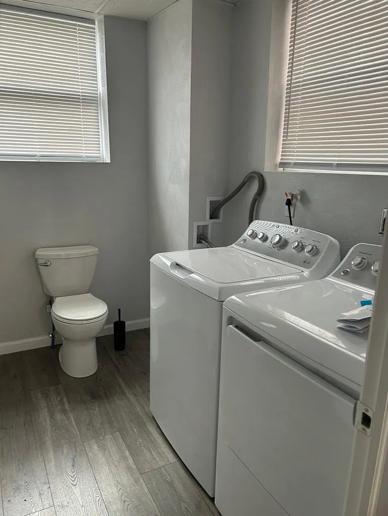 3 bed, 2.5 bath, 1600 sqft, $3,000 — Photo 2