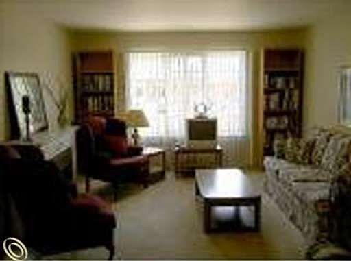 3rd image of 1160 Catalpa Dr APT 108