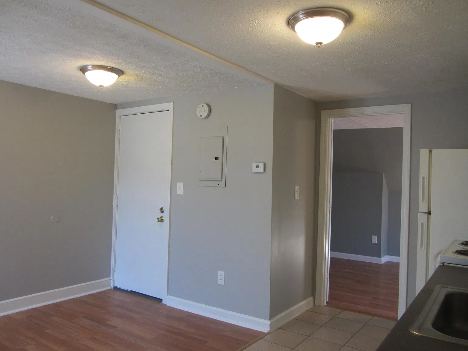 1 bed, $1,425 — Photo 4