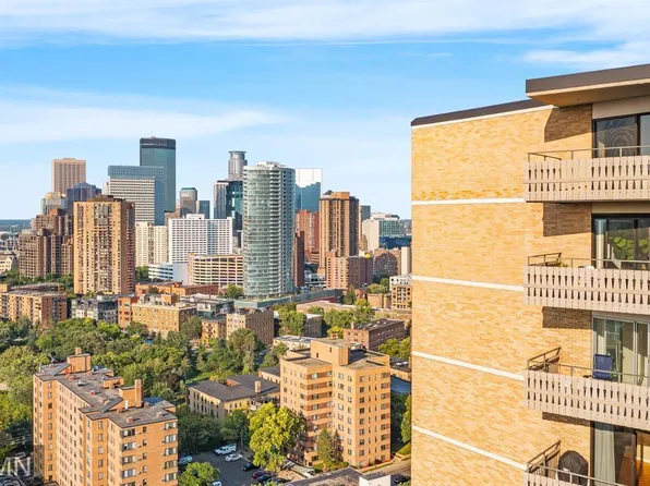 400 Groveland Ave APT 2312, Minneapolis, MN 55403