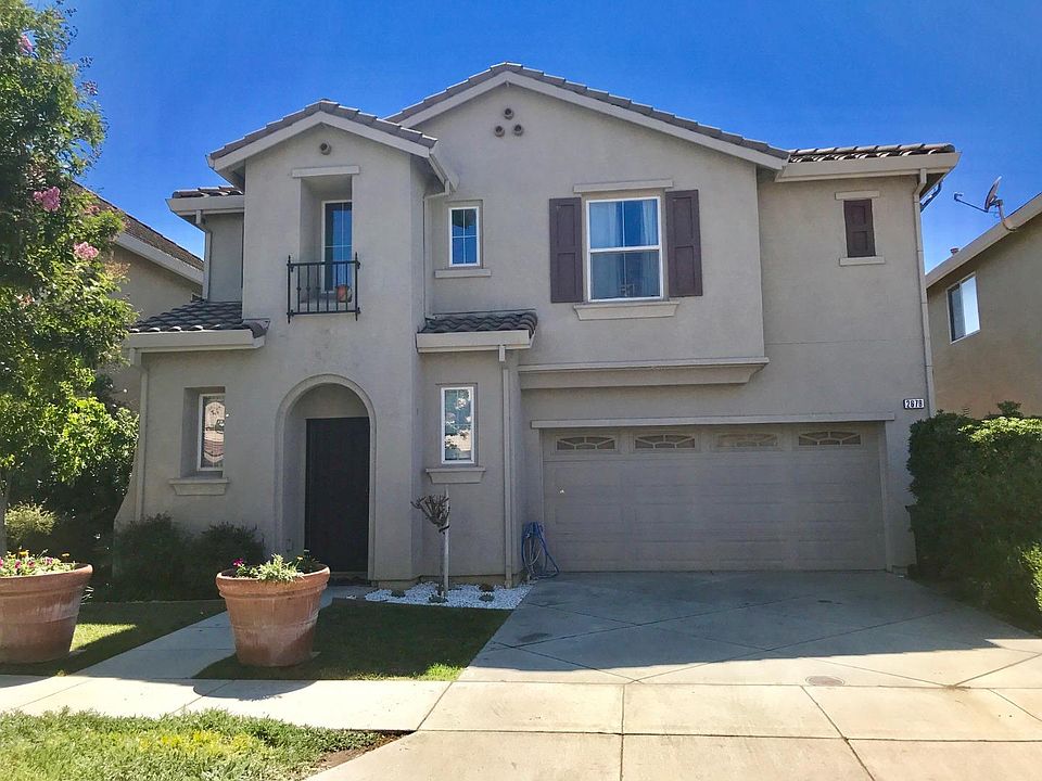 1st image of 2679 Hutchings Dr