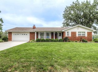27 N Joyce Ellen Way, Saint Peters, MO