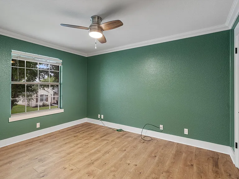 1203 Thackeray Ln — Photo 26