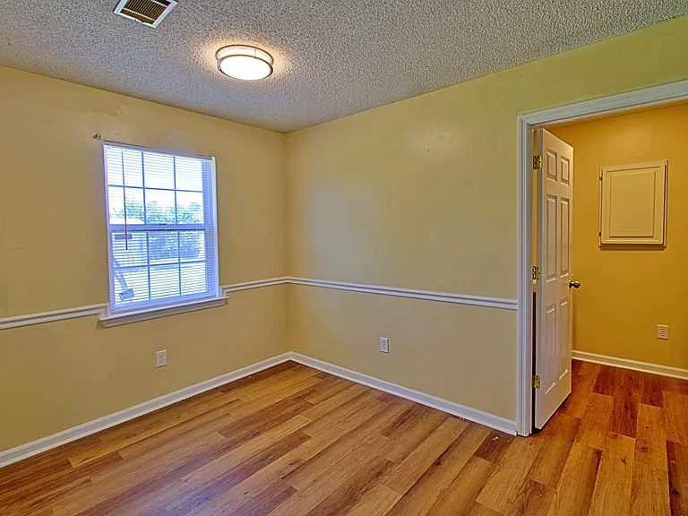 205 Tempest Ln — Photo 10