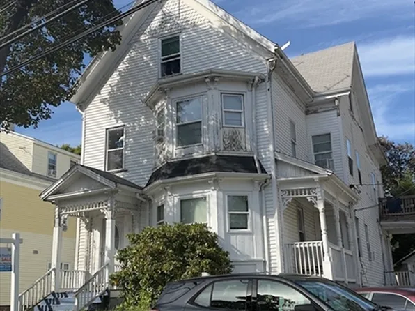 95 Battles St, Brockton, MA 02301