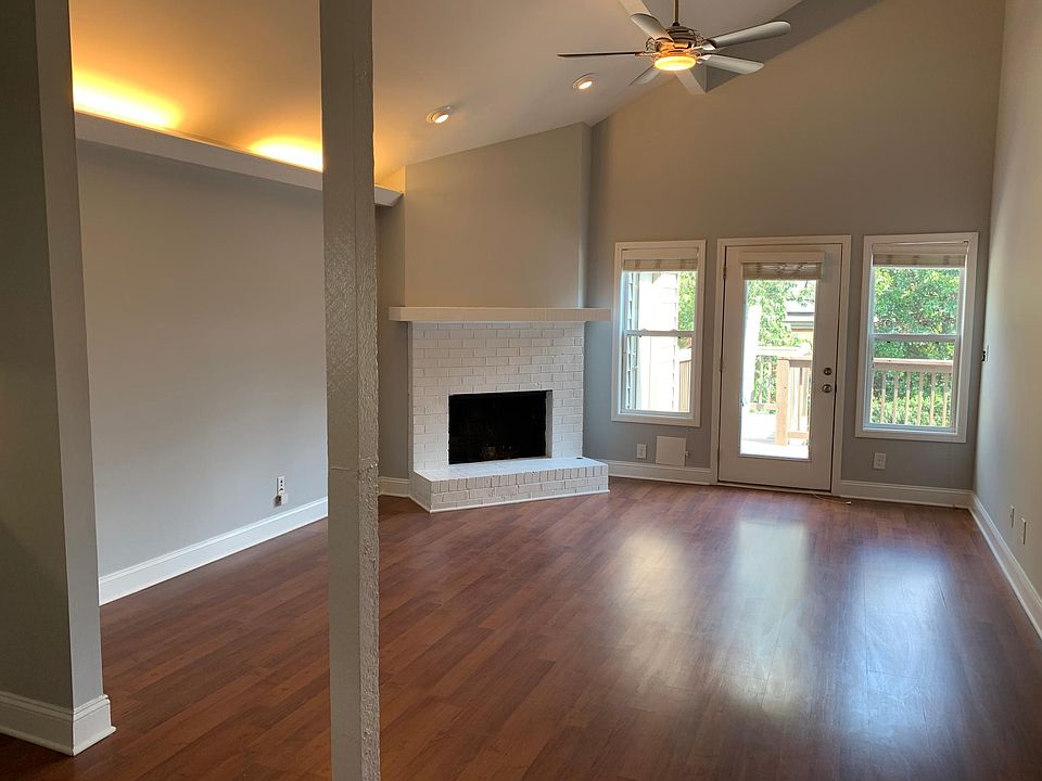 Living area with deck entry