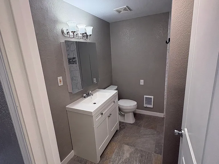 1425 E Wabash Ave #1425 — Photo 8